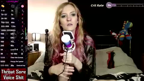 Snapshot of xelliee_rosex chatting on July 31, 9:25 pm EllieeRose online show from July 31, 9:25 pm