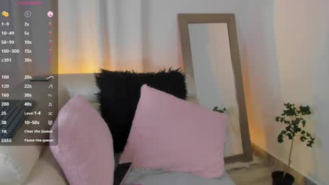 Snapshot of xena_bush chatting on April 22, 9:01 am xena_bush online show from April 22, 9:01 am