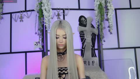 xenomy online show from October 28, 7:45 am