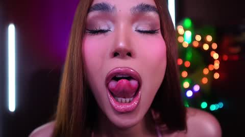 Anne online show from November 6, 4:24 am