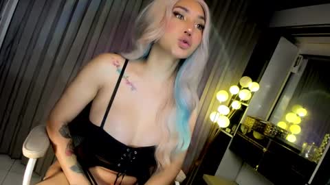 Snapshot of xhey_honeyx chatting on February 28, 4:54 am hey honey online show from February 28, 4:54 am