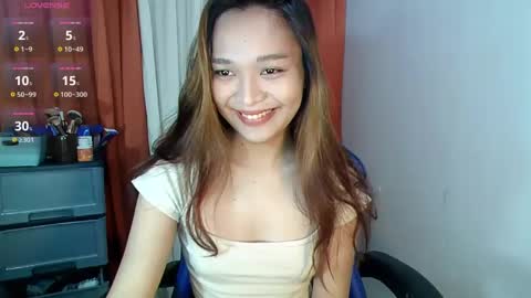 xhotlickerkiarax online show from December 4, 10:30 pm