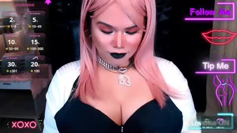 xHUGECOCKTILLCUMX online show from October 31, 2:01 am