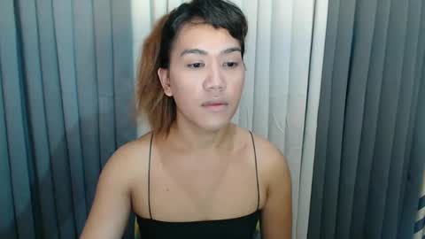Snapshot of xhugejerkingtransx chatting on December 12, 11:58 pm GWEN THOMPSON .......   online show from December 12, 11:58 pm
