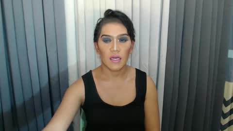 Snapshot of xhugejerkingtransx chatting on January 25, 8:53 pm GWEN THOMPSON .......   online show from January 25, 8:53 pm