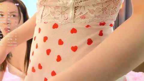 Luna and Lina online show from April 30, 4:08 am