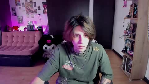 Snapshot of xice_boy chatting on May 22, 9:53 pm xIce Boy online show from May 22, 9:53 pm