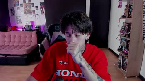 Snapshot of xice_boy chatting on May 28, 1:52 pm xIce Boy online show from May 28, 1:52 pm