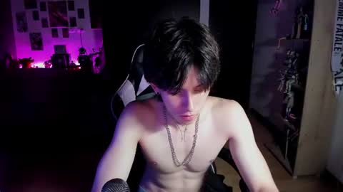 Snapshot of xice_boy chatting on June 14, 2:24 am xIce Boy online show from June 14, 2:24 am