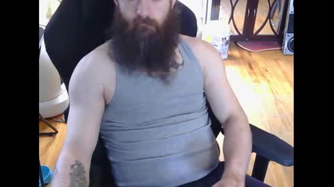 xiisil online show from May 6, 2:44 pm