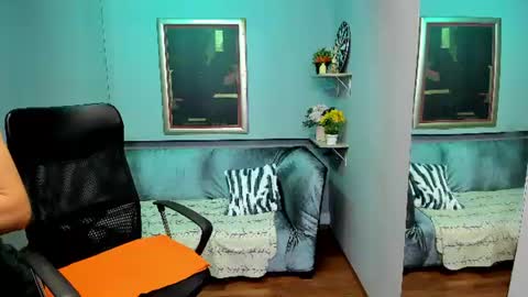Ximena online show from July 28, 4:39 pm