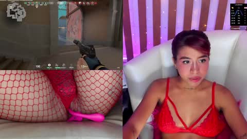 Snapshot of ximenareid chatting on December 10, 7:58 am Ximena online show from December 10, 7:58 am