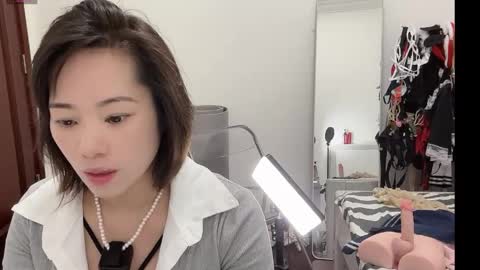 xinbao799322 online show from May 2, 9:25 am