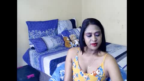 Snapshot of xindianillusion44 chatting on November 11, 10:48 am Miss Ria online show from November 11, 10:48 am