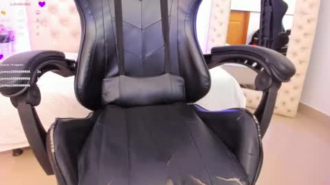 xiomara_cortes online show from January 25, 10:28 pm