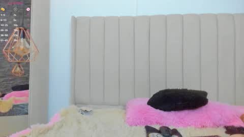 xiomara_cortes online show from October 9, 1:03 am