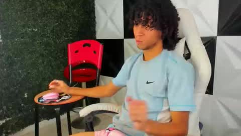 xion_ez online show from February 4, 8:14 pm