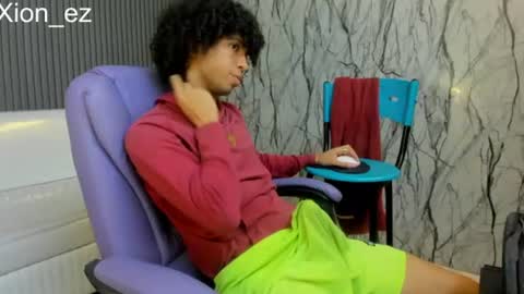 Snapshot of xion_ez chatting on July 20, 9:28 pm xion_ez online show from July 20, 9:28 pm