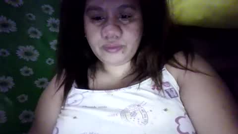 Snapshot of xjuicytits chatting on April 4, 11:02 pm xjuicytits online show from April 4, 11:02 pm