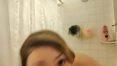 Snapshot of xkittymeowz chatting on February 1, 3:27 am xkittymeowz online show from February 1, 3:27 am