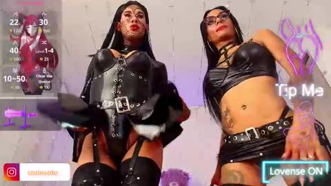 Snapshot of xl_goticdoll chatting on October 7, 8:17 pm Dakota Tovar online show from October 7, 8:17 pm