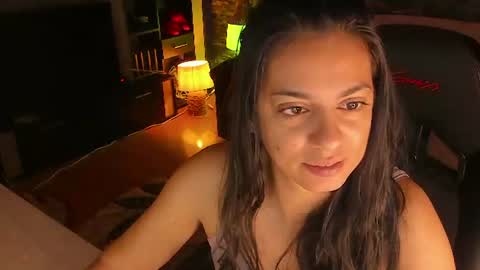 Snapshot of xlaracroftx chatting on June 8, 8:53 pm Lara online show from June 8, 8:53 pm