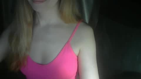 Snapshot of xlorax77703 chatting on April 7, 1:39 am xlorax77703 online show from April 7, 1:39 am