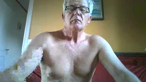 Snapshot of xmaeg3 chatting on November 3, 8:48 am xmaeg3 online show from November 3, 8:48 am