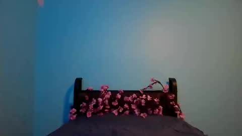 Snapshot of xmiaxbutterflyx3 chatting on November 10, 4:00 am xmiaxbutterflyx3 online show from November 10, 4:00 am