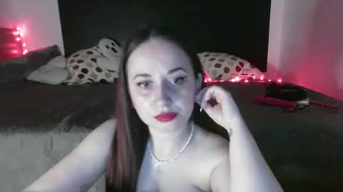 Snapshot of xmistressemmax chatting on May 26, 11:23 pm Mistress Emma online show from May 26, 11:23 pm