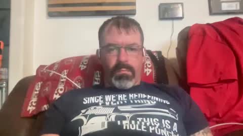 Snapshot of xmountainx chatting on December 5, 7:38 am Mountain online show from December 5, 7:38 am