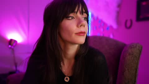 Bella Bondai online show from January 15, 10:27 am