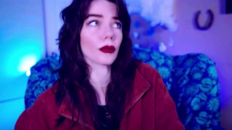 Bella Bondai online show from October 17, 9:45 am