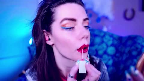 Bella Bondai online show from November 11, 3:17 am