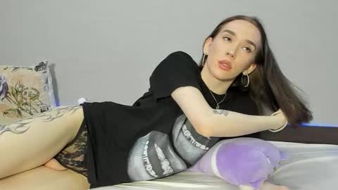 Megan online show from March 1, 9:17 pm