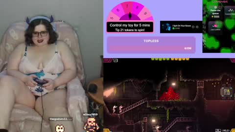 Snapshot of xonerdykitty chatting on February 1, 5:39 am Nerdykitty online show from February 1, 5:39 am