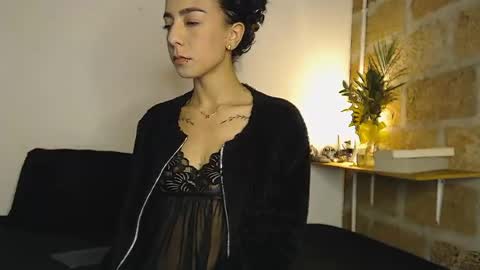 Snapshot of xoxo_natix chatting on March 7, 6:21 am xoxo_natix online show from March 7, 6:21 am