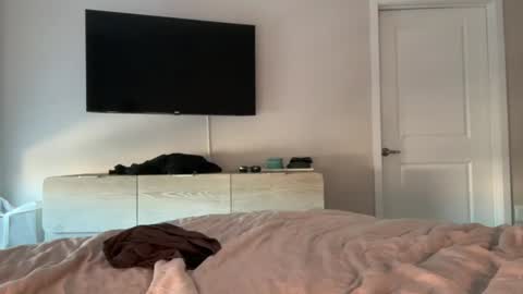 jenn online show from June 21, 3:36 pm