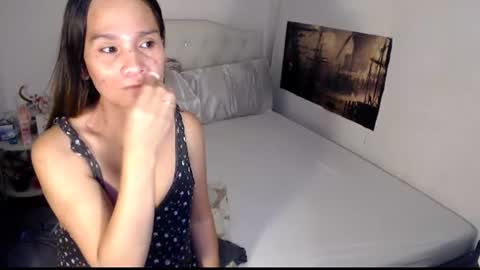 Snapshot of xqueenyasiandomcumx chatting on June 23, 10:46 am address me as QUEEN NINA A Little Bit of ANGELIC FACE with a Wild Demonic Side online show from June 23, 10:46 am