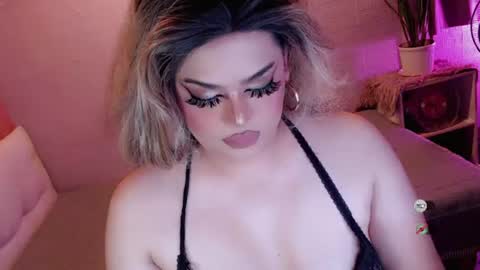 Snapshot of xsabbylicious69 chatting on August 1, 2:00 am xsabbylicious69 online show from August 1, 2:00 am