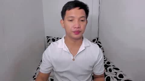 Snapshot of xsebastian19 chatting on January 6, 9:54 pm xsebastian19 online show from January 6, 9:54 pm