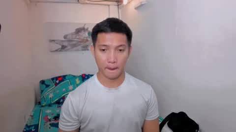 Snapshot of xsebastian19 chatting on December 15, 10:47 pm xsebastian19 online show from December 15, 10:47 pm