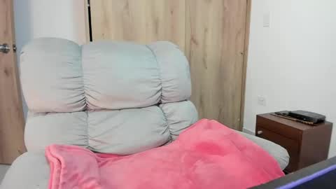 Hellen Sofia instagram hellen5546 online show from May 20, 10:16 pm
