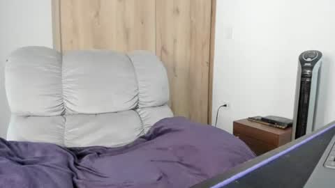 Hellen Sofia instagram hellen5546 online show from June 25, 1:15 pm