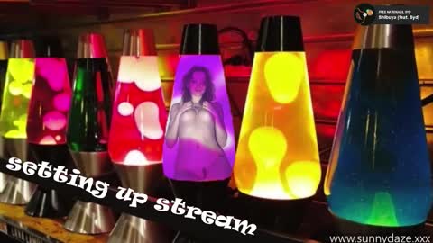 Snapshot of xsunsub chatting on November 4, 11:59 pm Sunny Daze online show from November 4, 11:59 pm