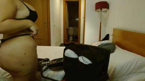 thiagoeva online show from December 26, 8:39 am