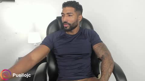Snapshot of xtipp3r chatting on May 6, 11:37 am Stipp3r online show from May 6, 11:37 am