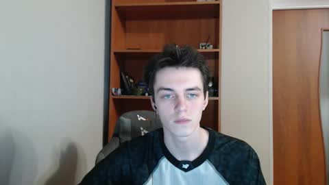 traqqq online show from October 9, 9:13 pm