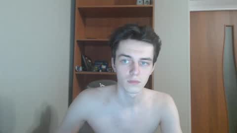 traqqq online show from October 10, 9:25 pm