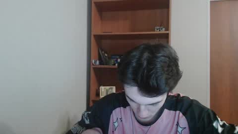 traqqq online show from October 31, 9:27 pm